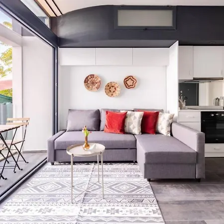 Beautiful W Stunning Views Patio! #371 *