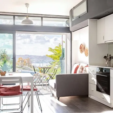 Beautiful W Stunning Views Patio! #371 Daire İstanbul
